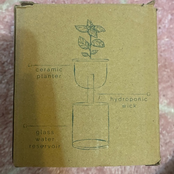New In Box Self Water Planter - Unopened - Picture 3 of 5